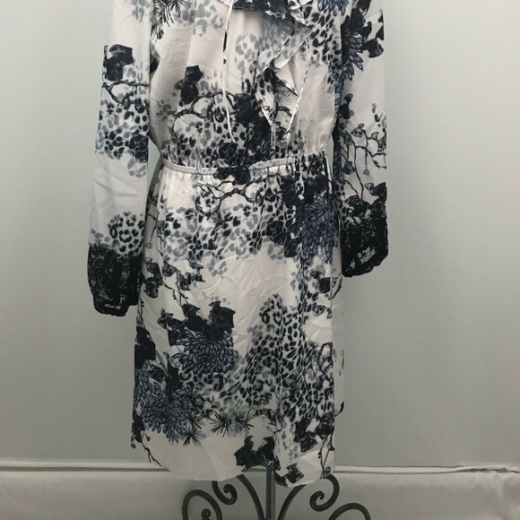 NWT Kobi Black/ White Long Sleeve Dress - Picture 2 of 7